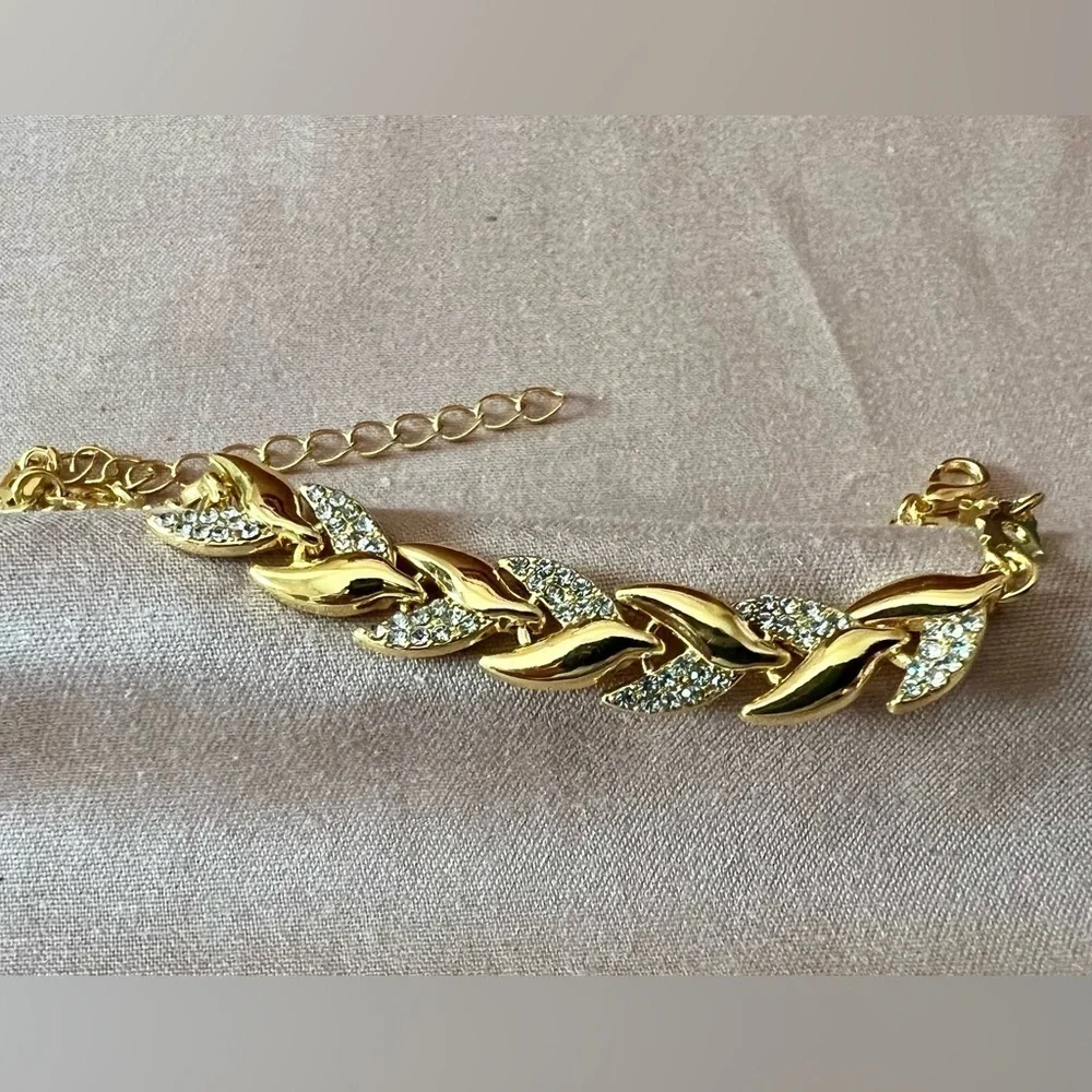 Beautiful Bracelet!  8” BN! - Picture 2 of 2
